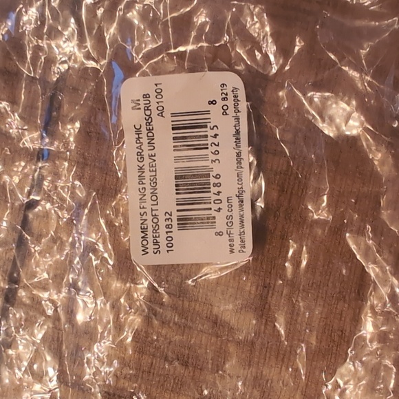 Figs F'ing Graphic Superaoft Underscrub - M - Picture 6 of 7